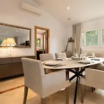 Francia, Elviria Willa