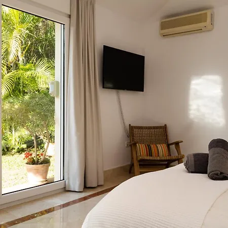 וילה Francia, Elviria *