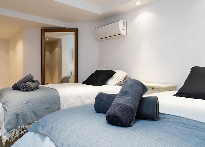 Francia, Elviria Willa