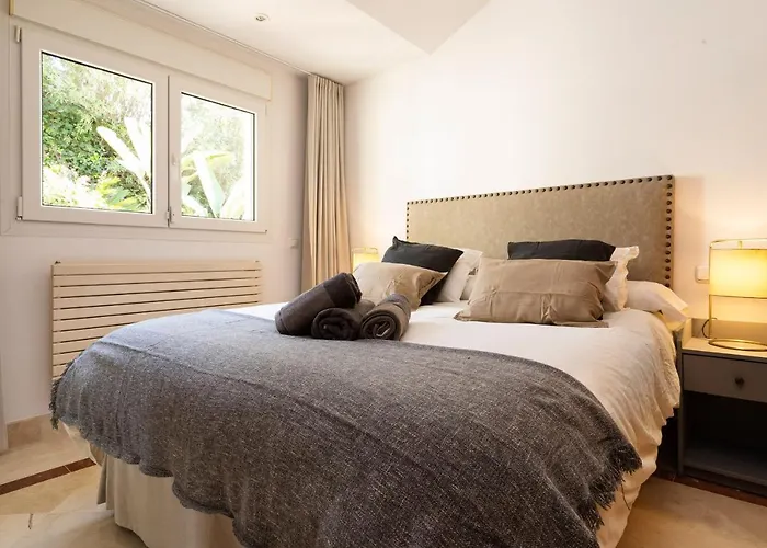 Francia, Elviria マルベーリャ